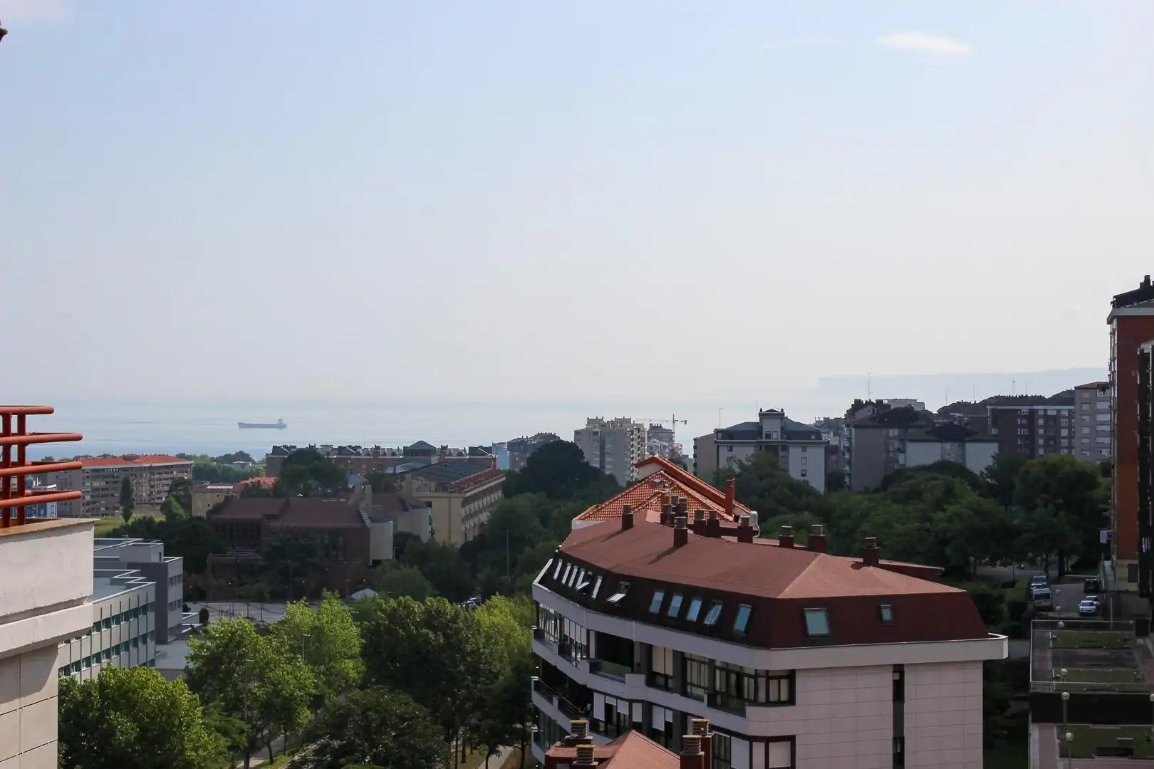 Piso de alquiler en Santander con Calefacción, Parquet y Terraza