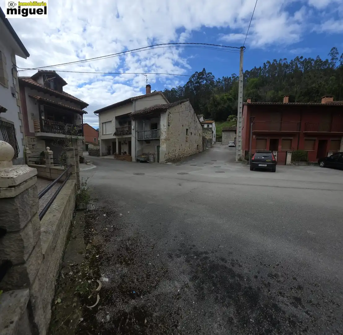 Vista exterior de Casa o xalet en venda en Val de San Vicente 