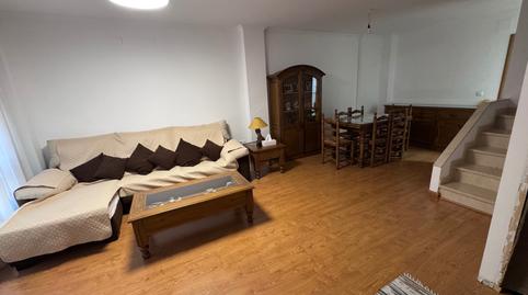 Foto 3 de Casa adosada en venta en Calle Cardenal Cisneros, La Paz, Villena