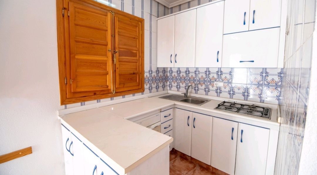 Cuina de Casa o xalet en venda en Orihuela amb Jardí privat