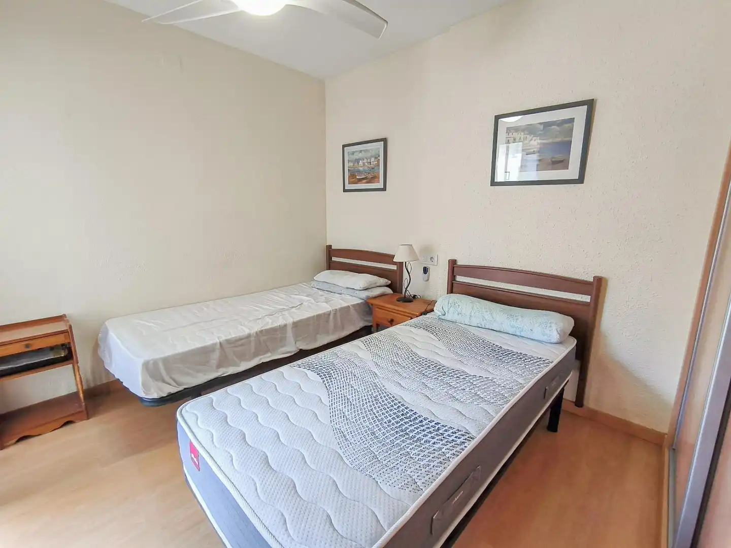 Dormitori de Apartament en venda en Benidorm amb Aire condicionat, Jardí privat i Moblat
