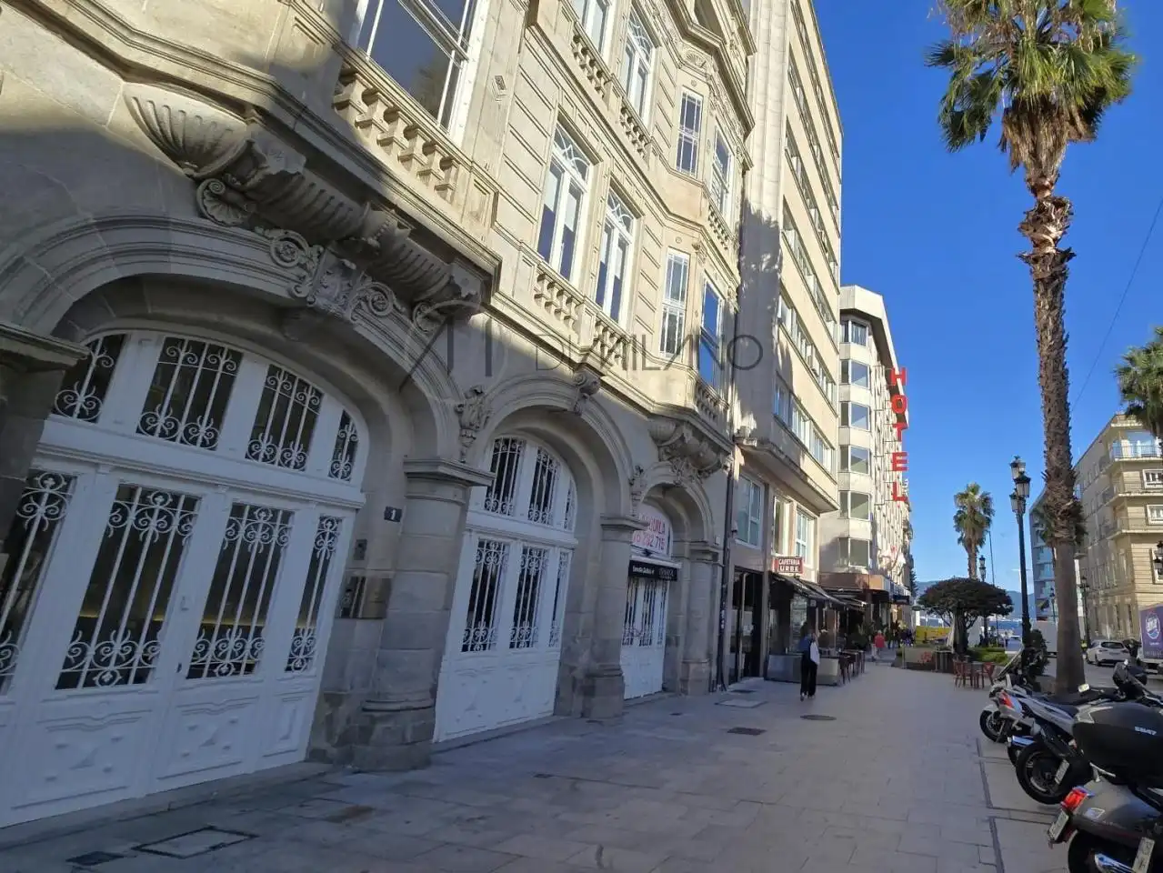 Außenansicht von Geschaftsraum zur Miete in Vigo  mit Klimaanlage