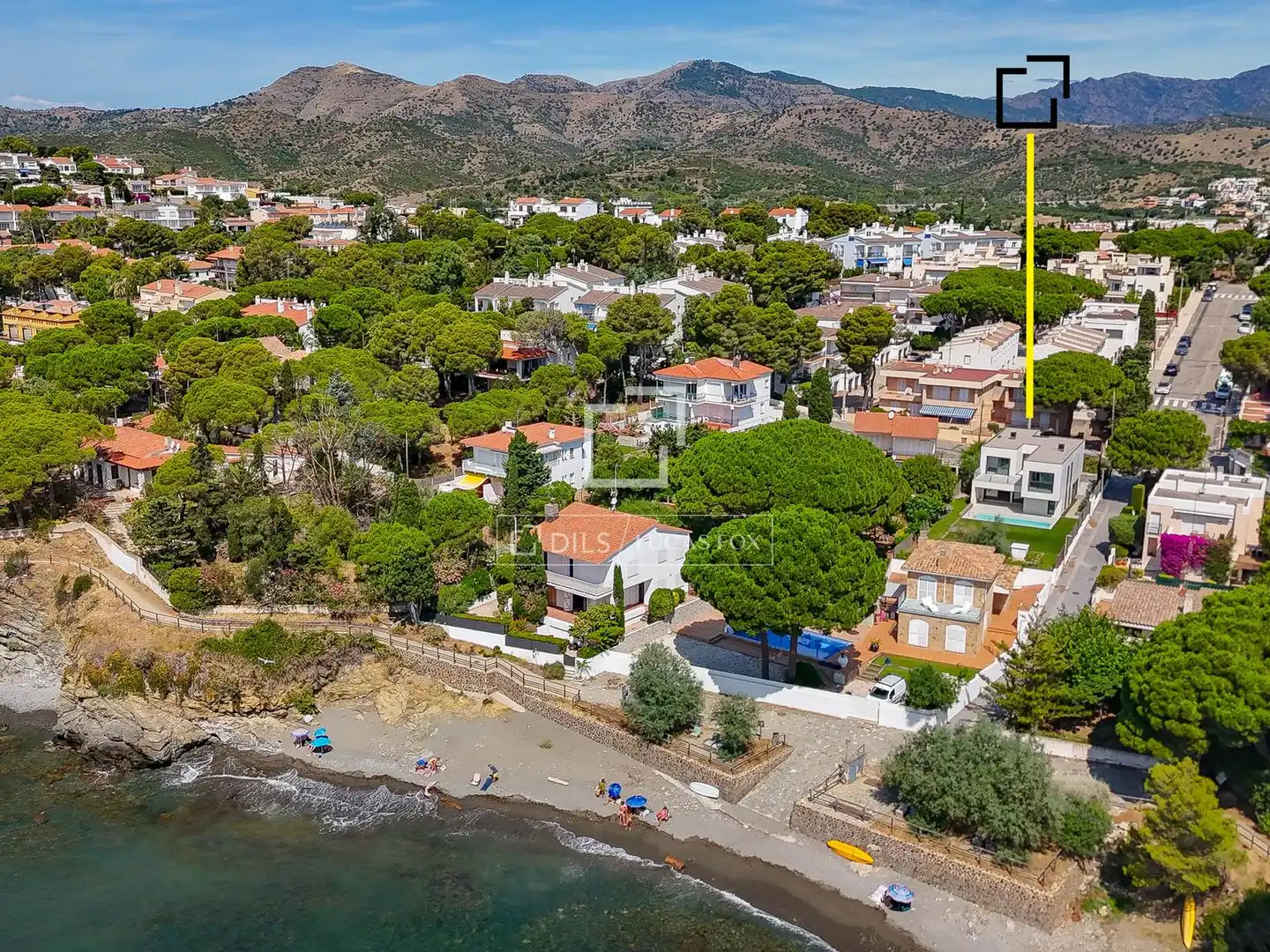 Vista exterior de Casa o xalet en venda en Llançà amb Aire condicionat, Calefacció i Jardí privat