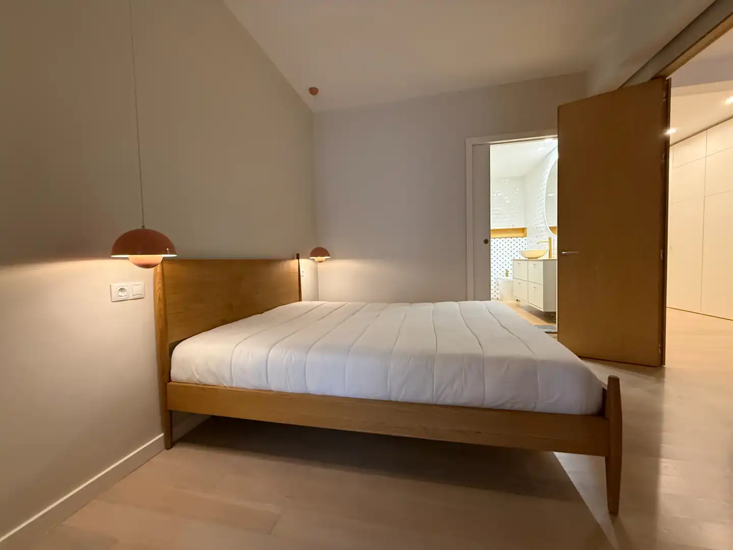Habitación de Piso en venta en Bilbao  con Calefacción, Terraza y Amueblado
