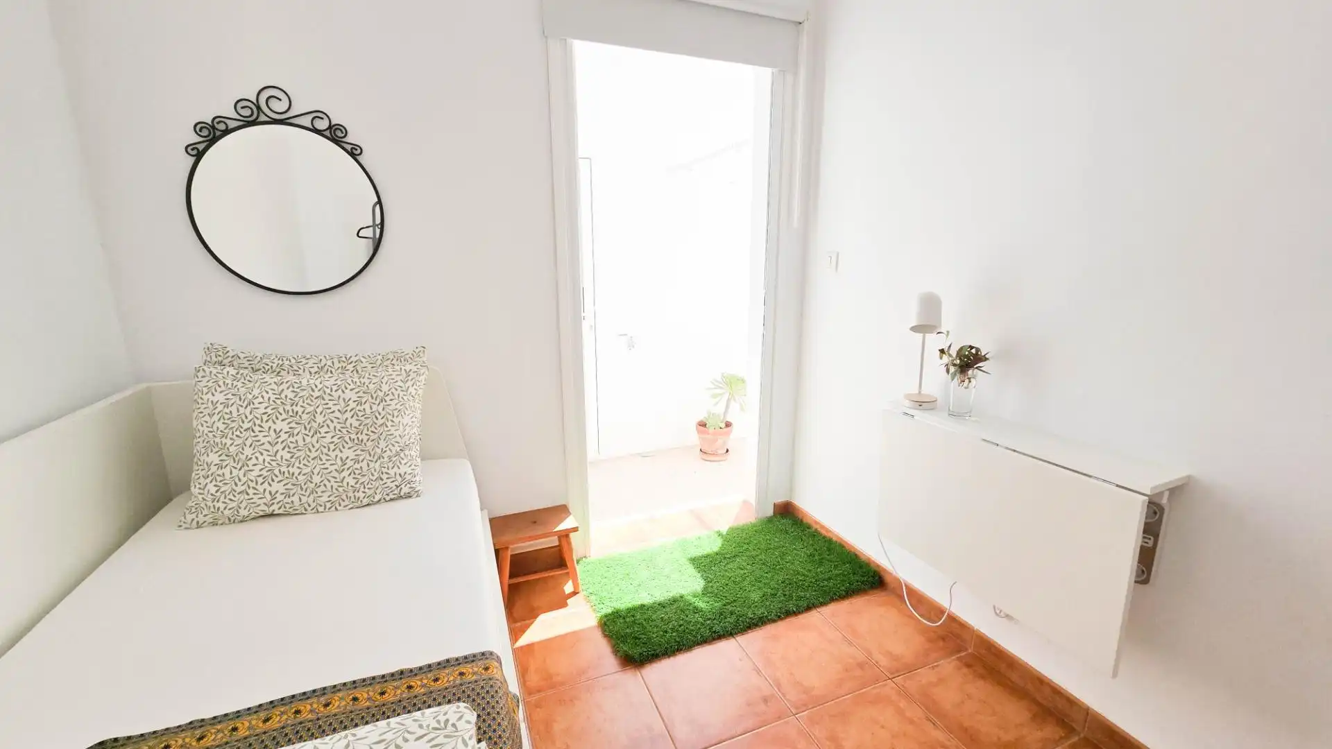 Bedroom of Flat for sale in San Cristóbal de la Laguna  with Terrace and Community pool