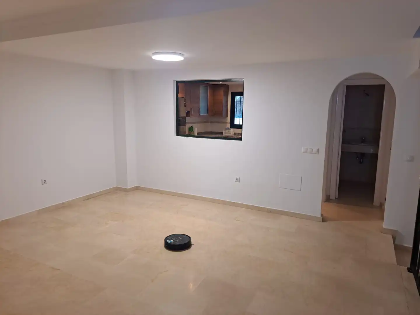 Einfamilien-Reihenhaus zum Verkauf in Manilva mit Privatgarten und Gemeinschaftspool