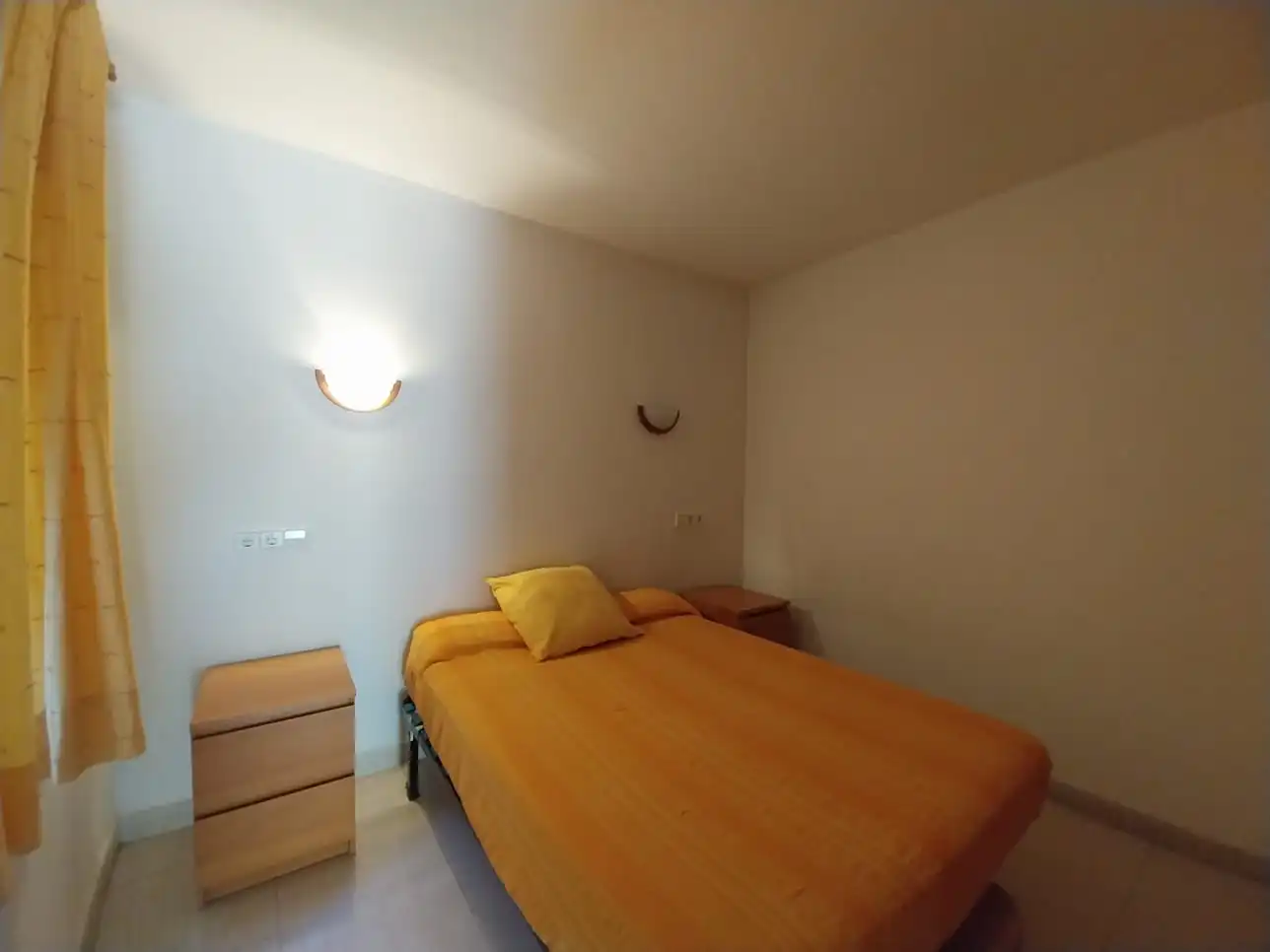 Schlafzimmer von Wohnung zum Verkauf in L'Estartit mit Möbliert und Balkon