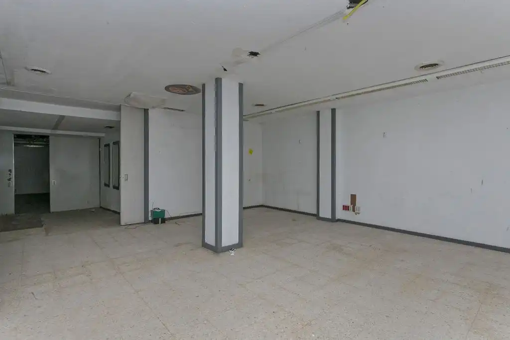 Local comercial en venda a Rambla de Modolell 45, imagen 4