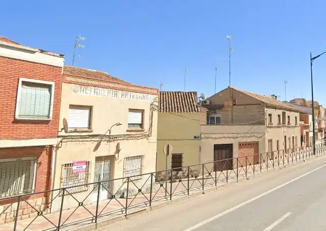 Casa o xalet en venda a Calle Mártires, 102, La Roda