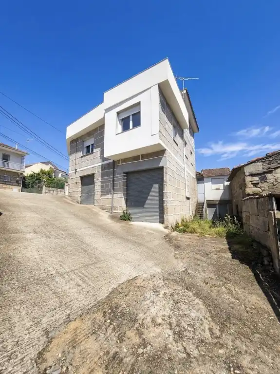 Casa en venda a Verín