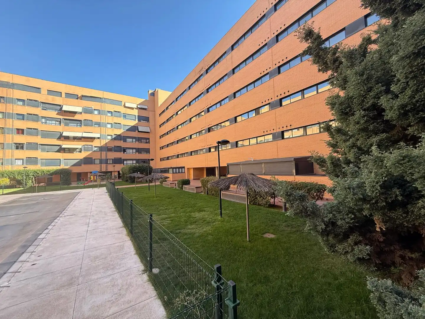 Vista exterior de Piso en venta en Madrid con Aire acondicionado, Terraza y Trastero
