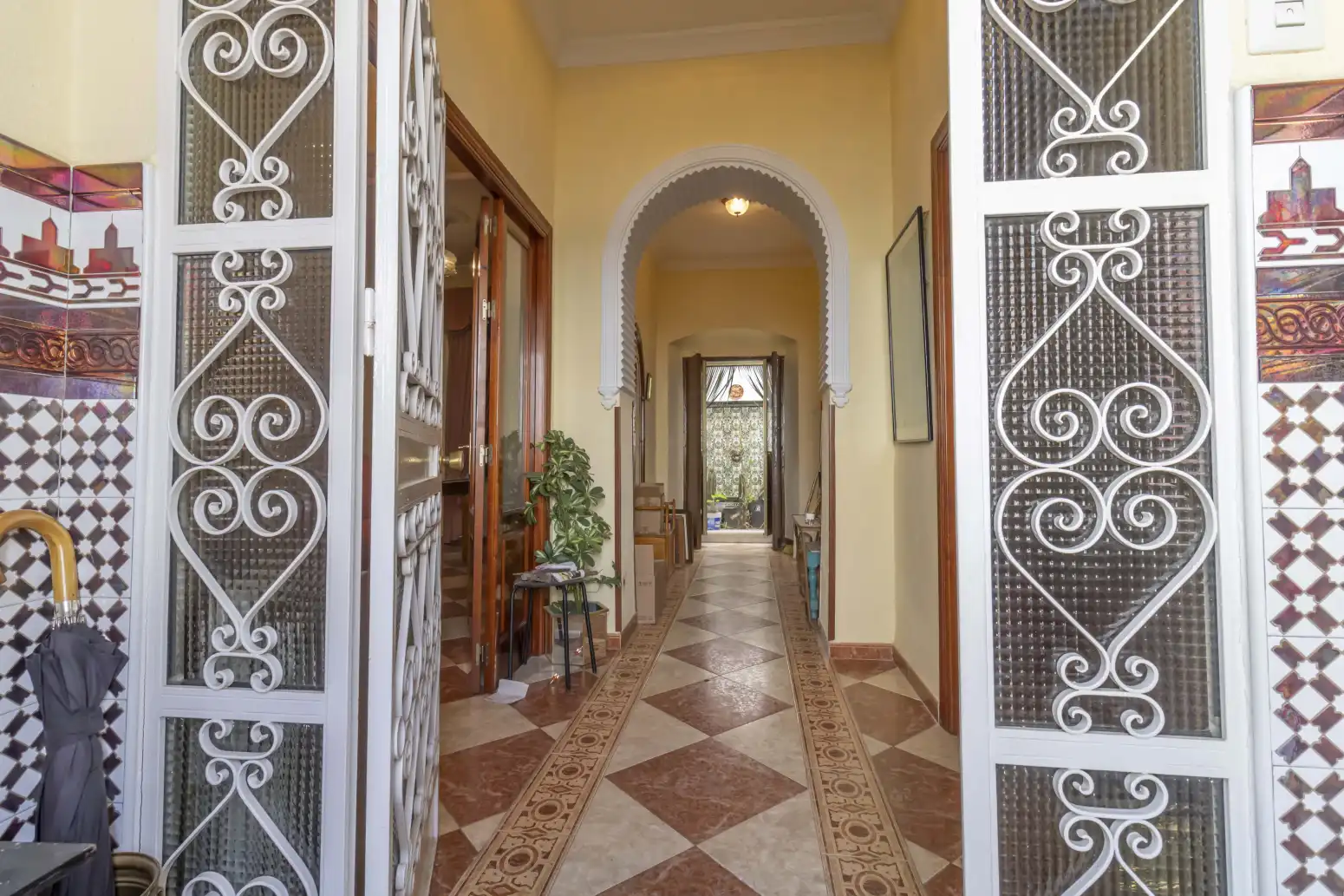 Casa adosada en venda en Villanueva del Río y Minas amb Aire condicionat, Terrassa i Balcó