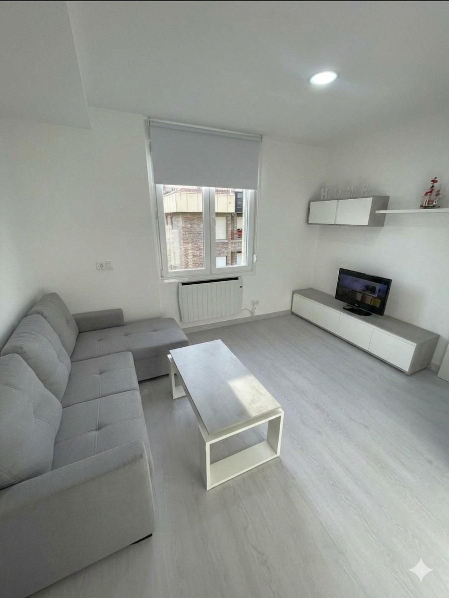 Living room of Flat for sale in  Pamplona / Iruña  with Heating