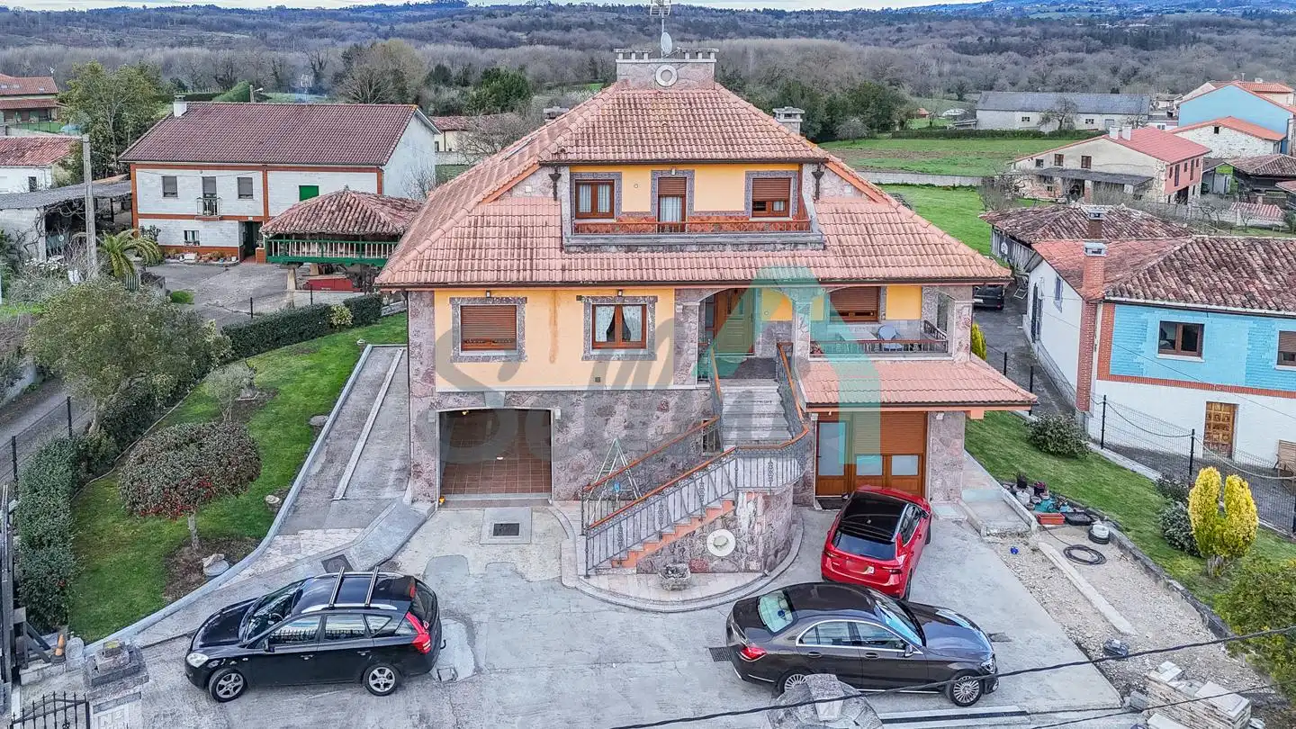 Houses for sale in Camíno De Castañéu, Viella - Granda - Meres