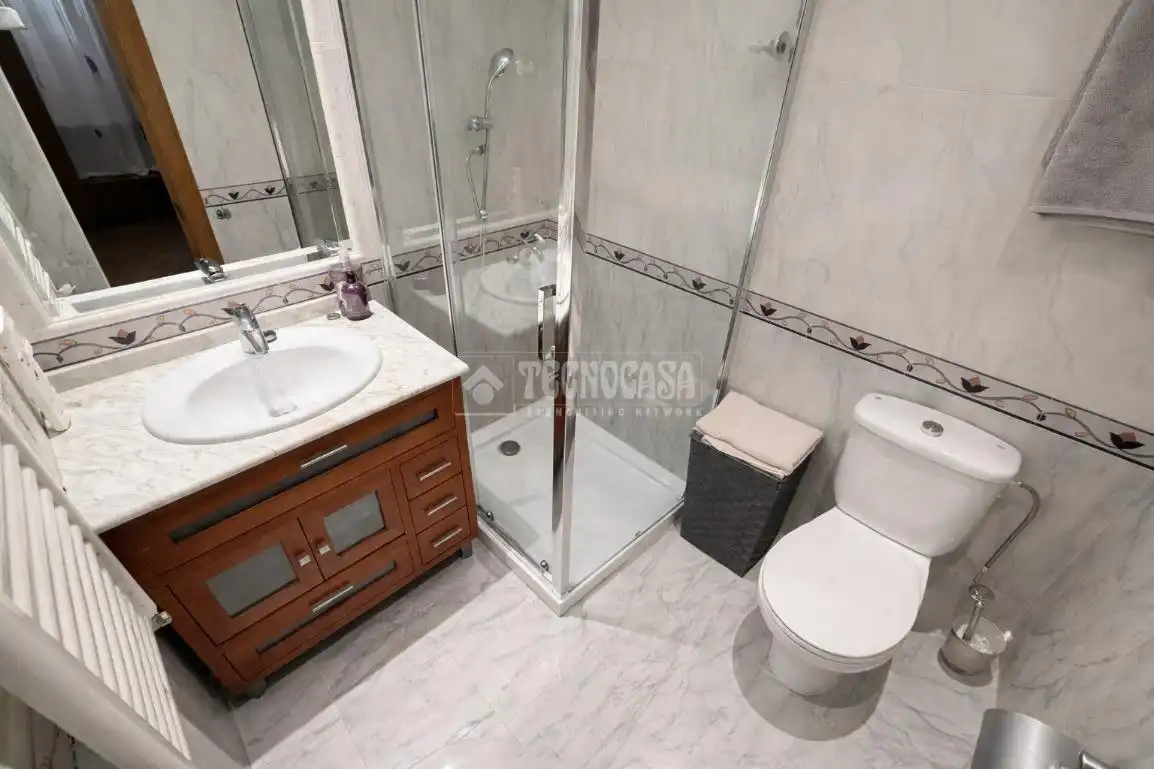 Baño de Casa adosada en venta en Collado Villalba con Aire acondicionado y Calefacción