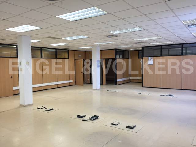 Nave industrial en Venta en Centre