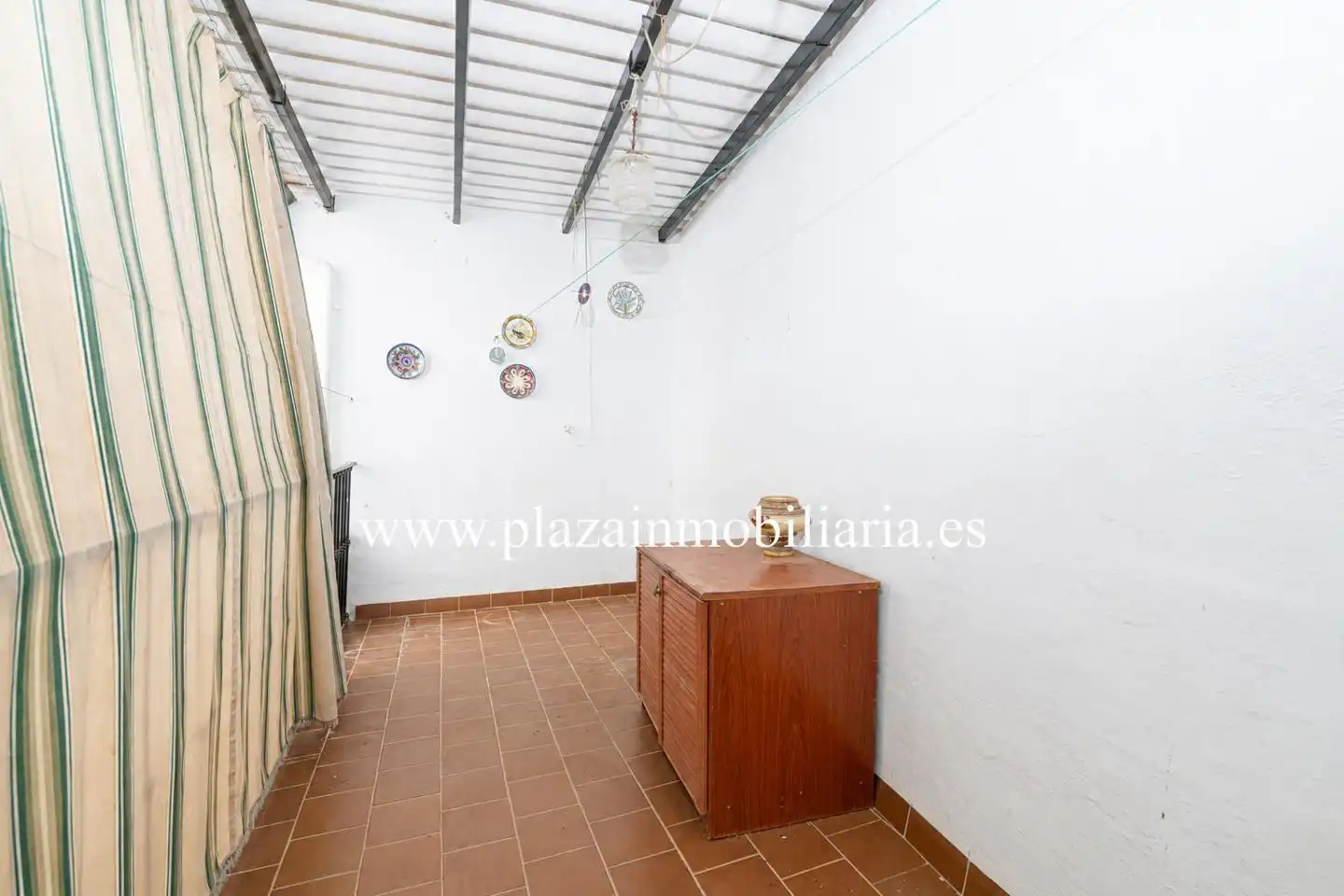 Houses for sale in Lucena  with Air Conditioner and Terrace