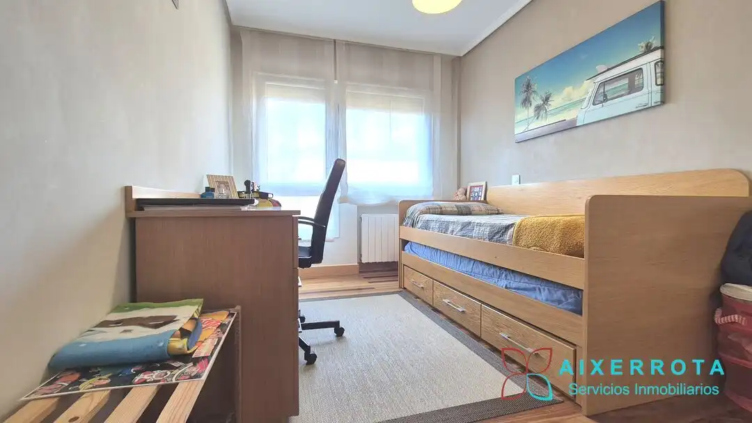 Bedroom of Flat for sale in Getxo   with Heating and Storage room
