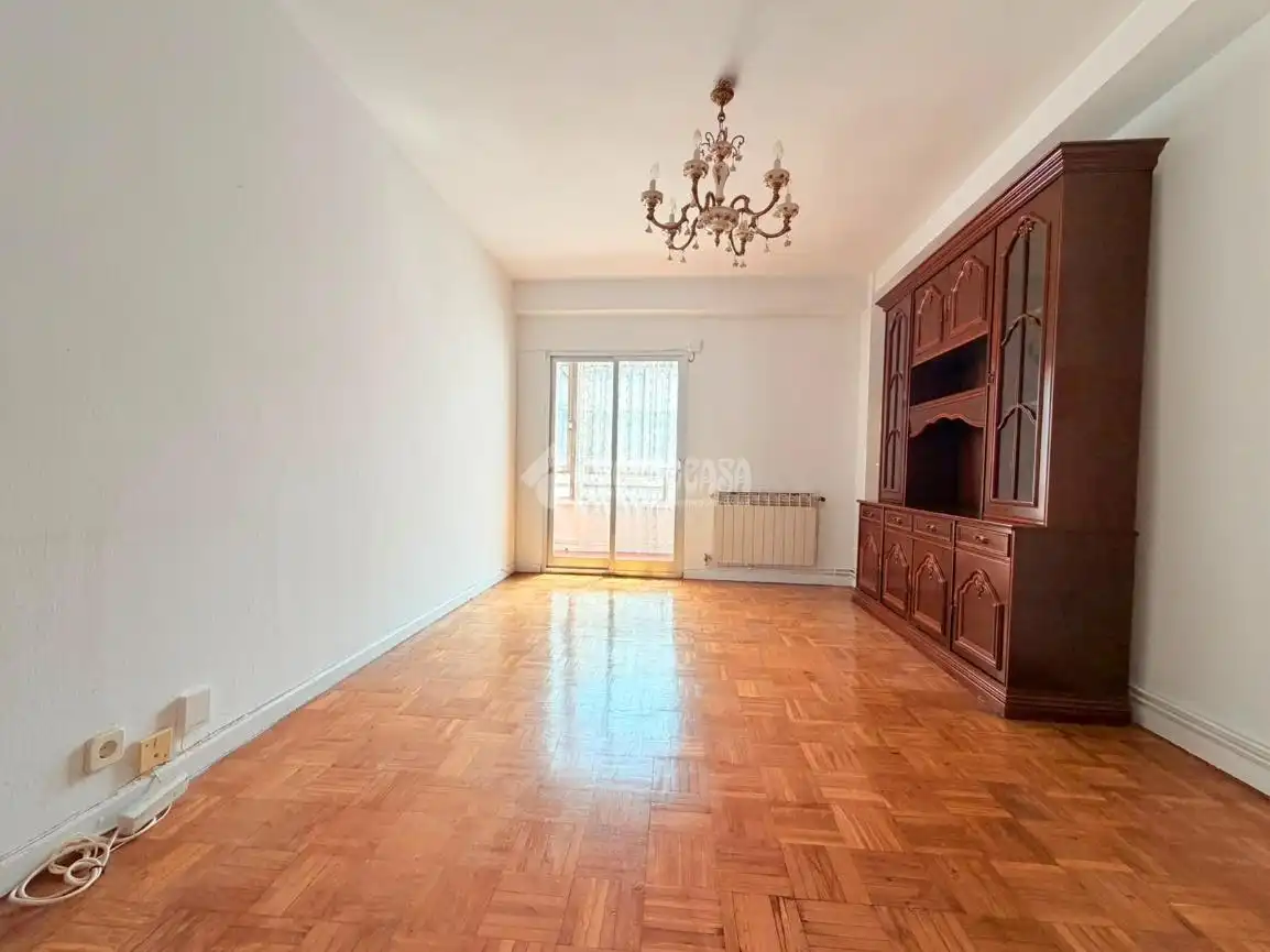Wohnzimmer von Wohnung zum Verkauf in Madrid mit Heizung, Parkett und Terrasse