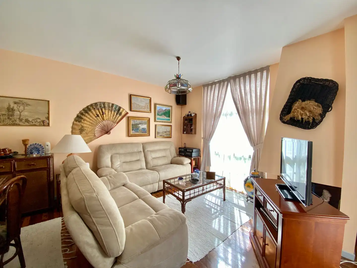 Wohnzimmer von Einfamilien-Reihenhaus zum Verkauf in O Grove   mit Privatgarten, Terrasse und Abstellraum