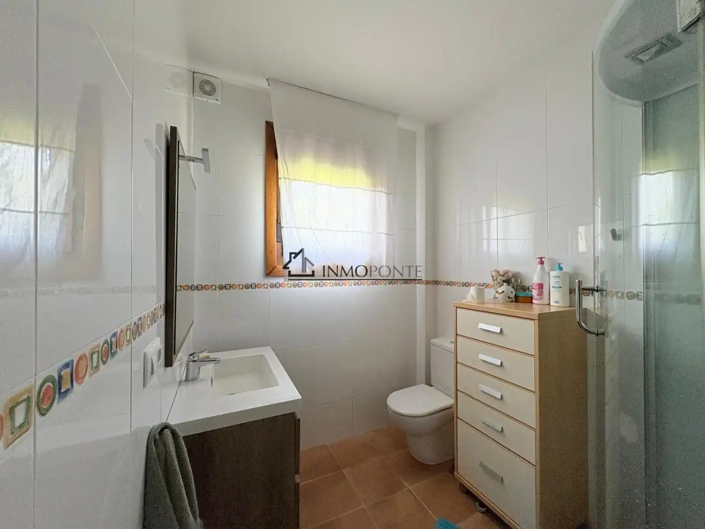 Bany de Casa o xalet en venda en Pontevedra Capital  amb Calefacció, Jardí privat i Terrassa