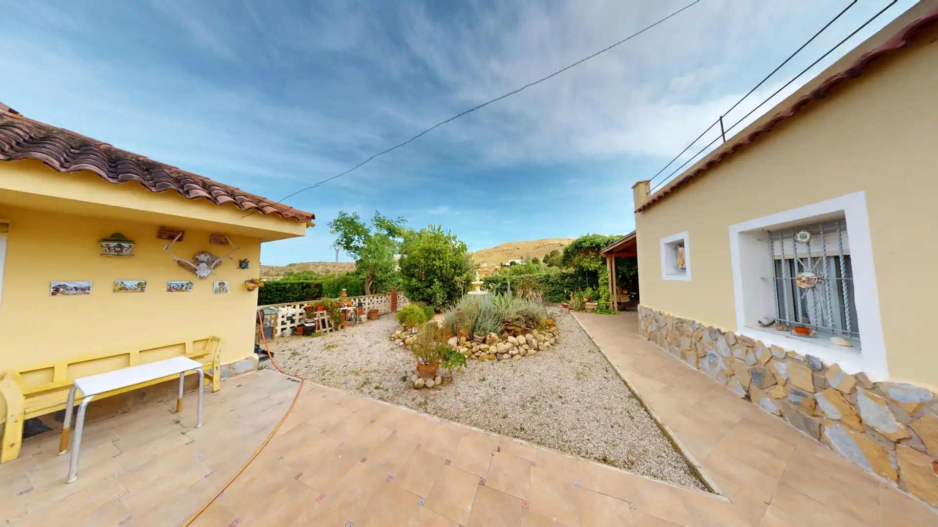 Garden of Houses for sale in Elche / Elx  with Air Conditioner, Heating and Private garden