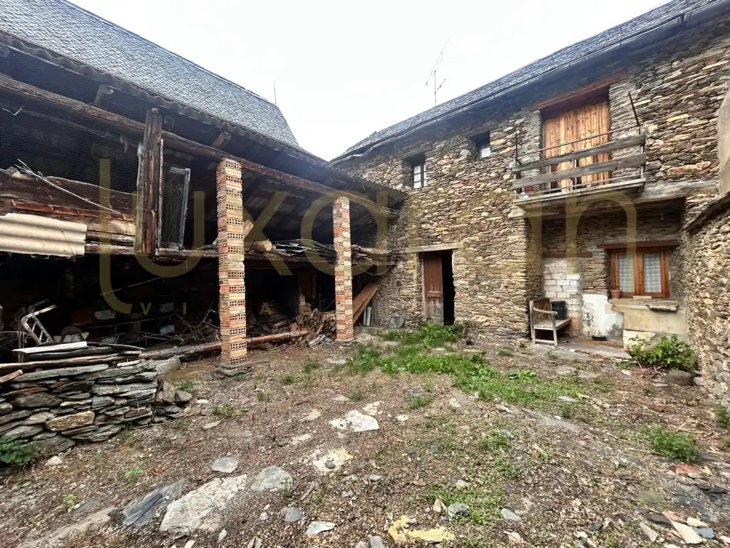 Vista exterior de Casa o chalet en venta en Tírvia