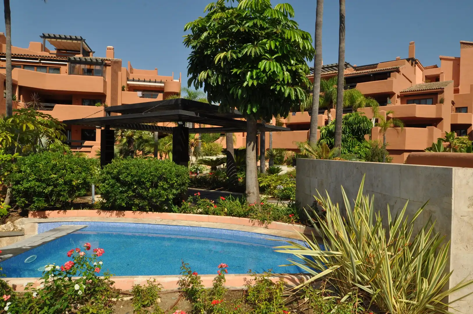 Garden of Attic for sale in Estepona  with Air Conditioner, Heating and Terrace