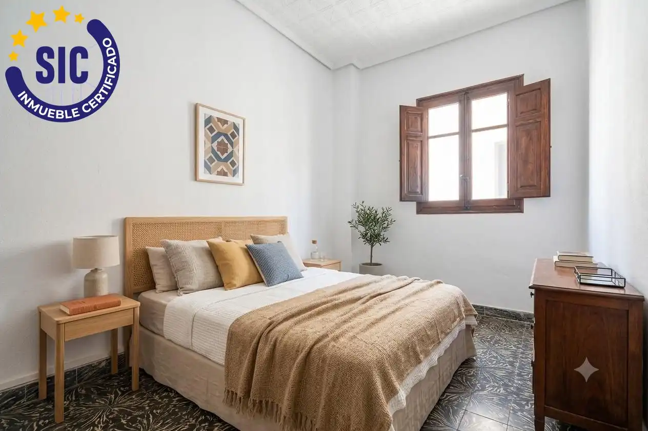 Flat with terrace for sale in Calle EUGENIA VIÑES, imagen 7