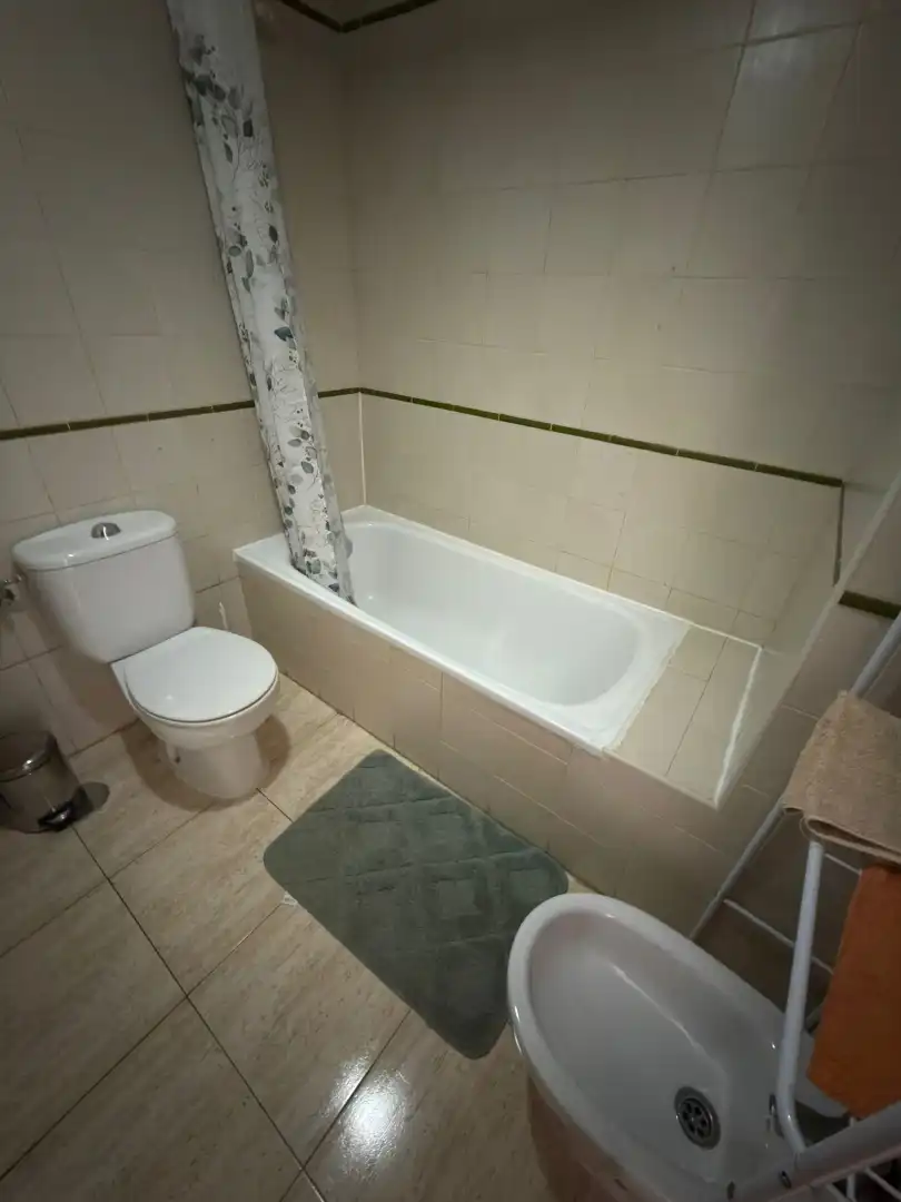 Baño de Apartamento en venta en Puerto del Rosario con Amueblado, Horno y Lavadora