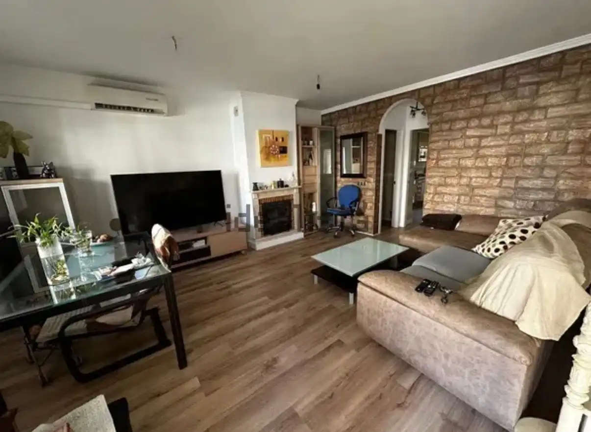 Sala d'estar de Casa o xalet en venda en Vélez-Málaga amb Aire condicionat, Calefacció i Jardí privat