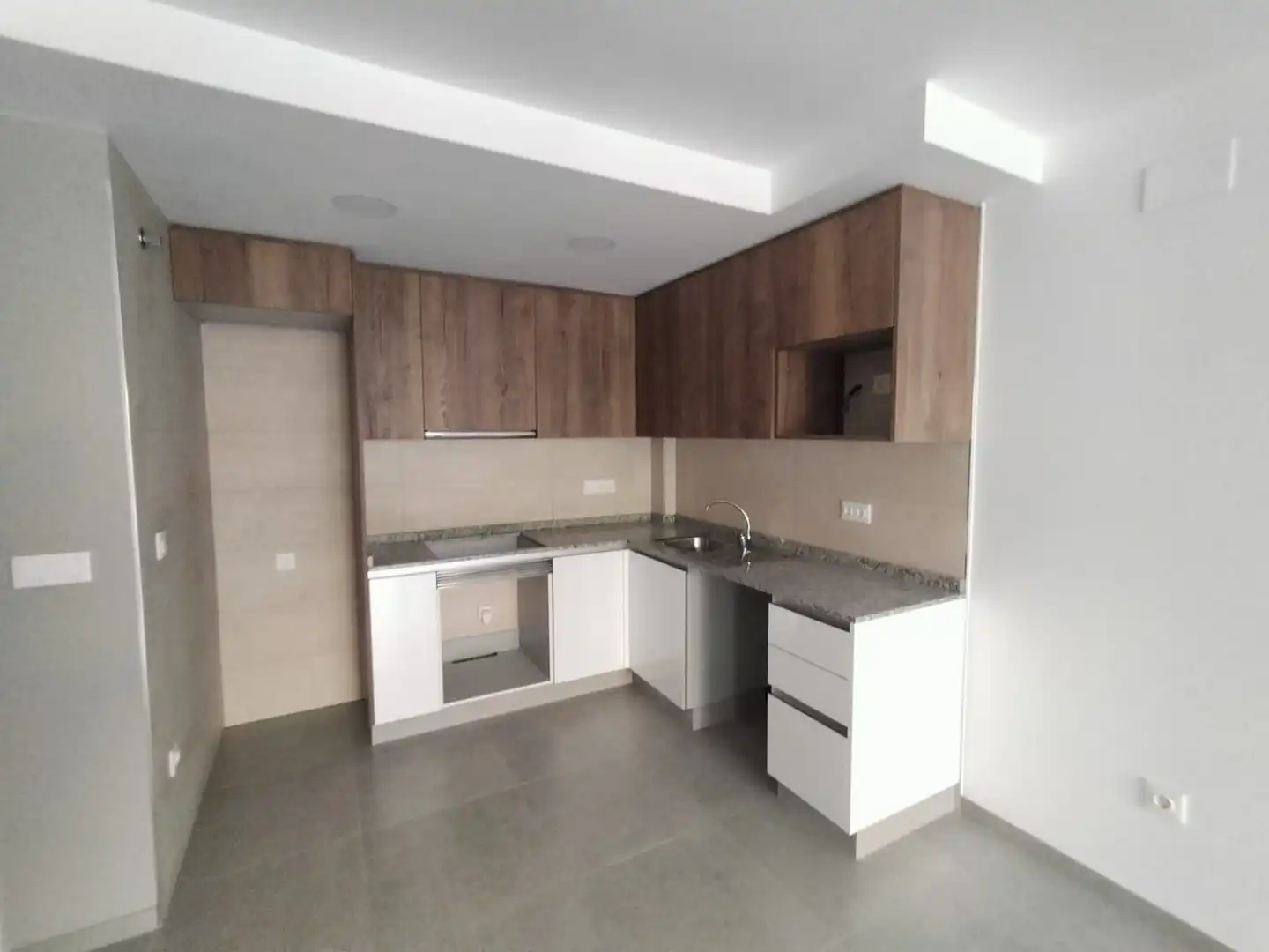 Appartamento con terrazza in vendita a Las Trescientas - San Francisco - Ciudad Vergel, imagen 8
