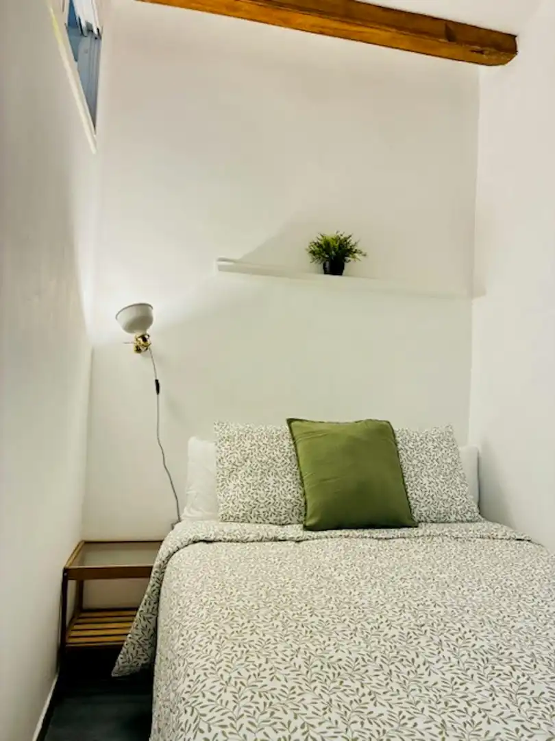Habitación de Piso de alquiler en Barcelona con Aire acondicionado, Calefacción y Amueblado