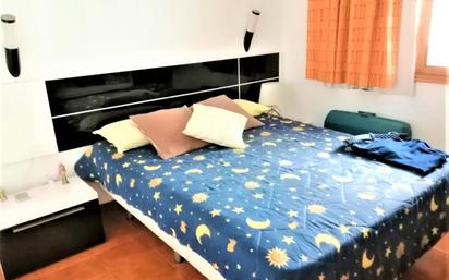 Dormitori de Apartament en venda en San Bartolomé de Tirajana amb Aire condicionat i Balcó