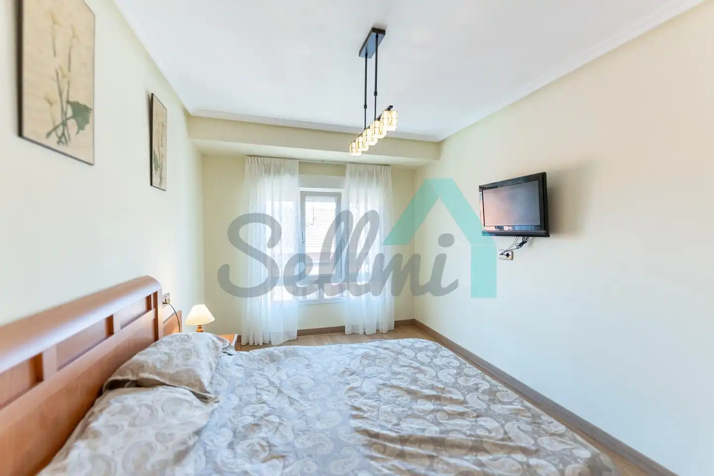 Bedroom of Flat for rent in Gijón   with Heating, Furnished and Internet