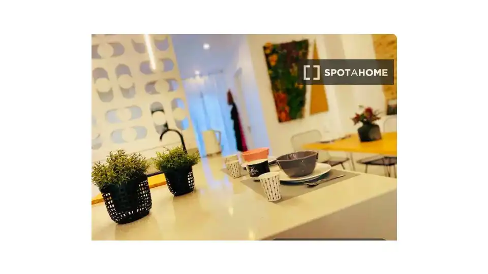 Exterior view of Flat for rent in Valencia  with Air Conditioner, Heating and Furnished