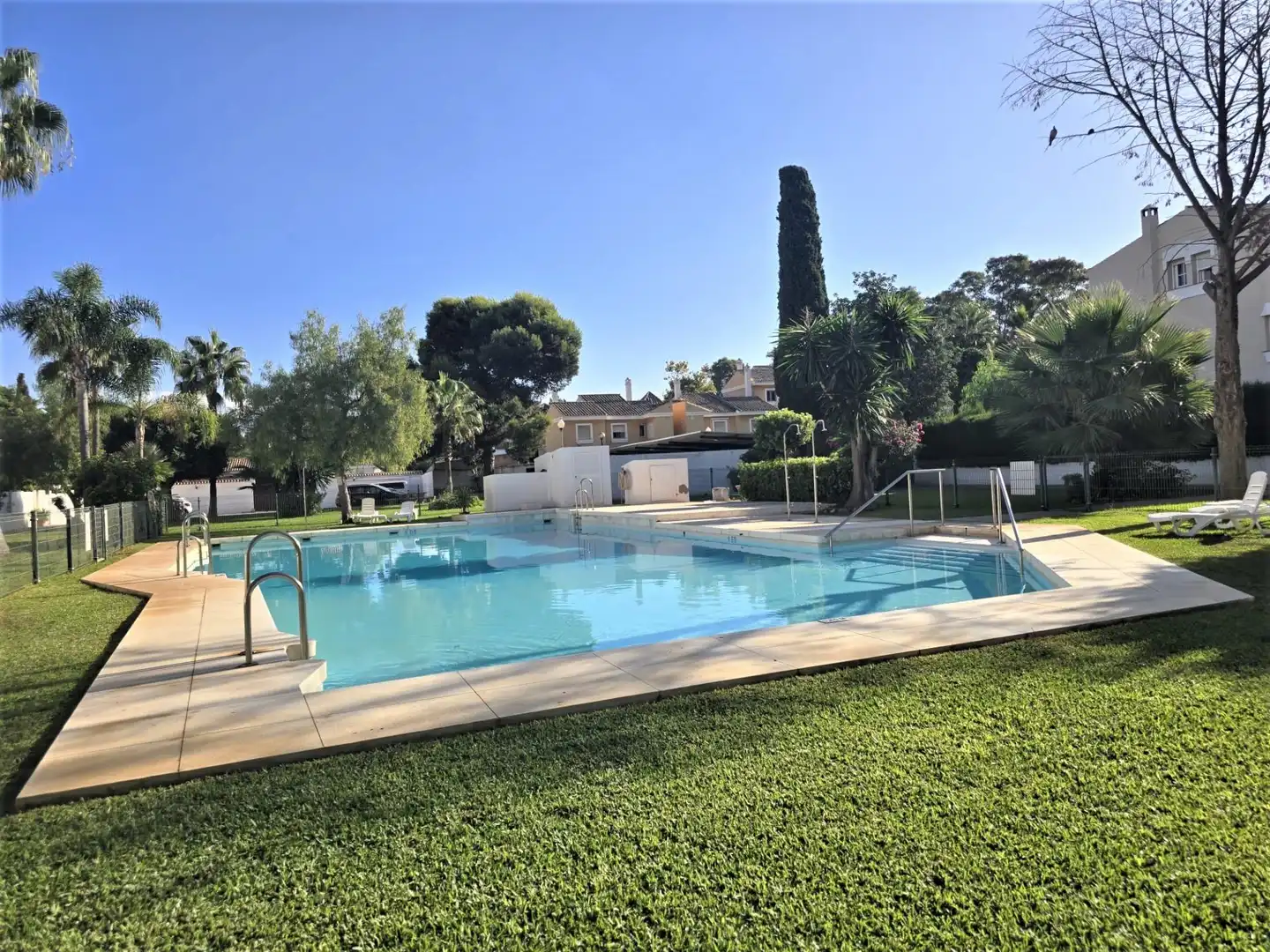 Piscina de Casa o xalet de lloguer en Málaga amb Aire condicionat, Jardí privat i Terrassa