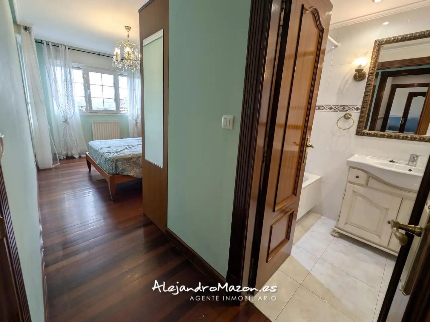 Bedroom of Flat for rent in Castro-Urdiales  with Heating, Terrace and Swimming Pool