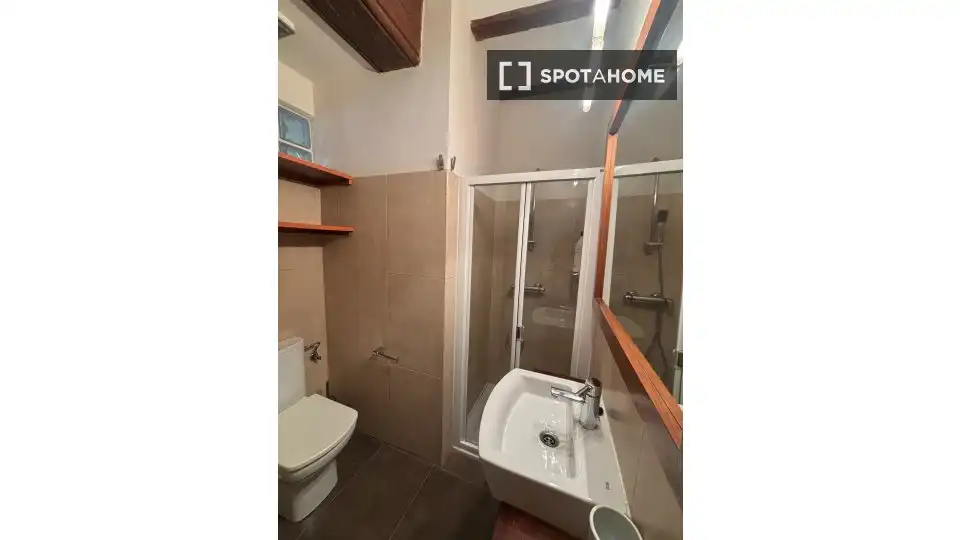Bany de Apartament per a compartir en Dénia amb Aire condicionat, Terrassa i Moblat