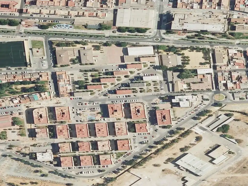 Flat for sale in BARRIADA PISOS AZUCARERA 3, imagen 2