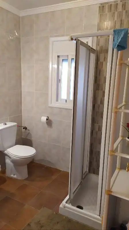 Baño de Casa o chalet de alquiler en Torrox con Aire acondicionado, Calefacción y Jardín privado