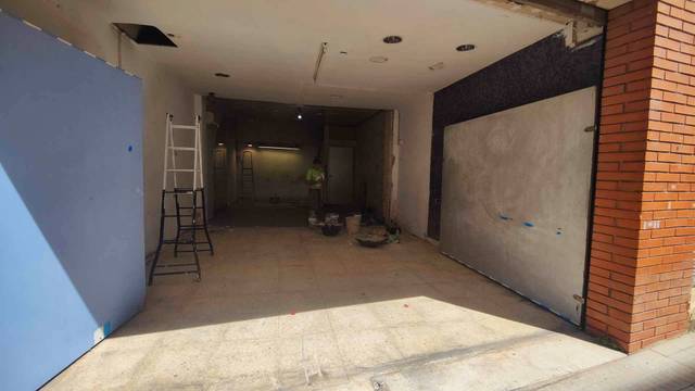 Local comercial en Alquiler en Vallirana