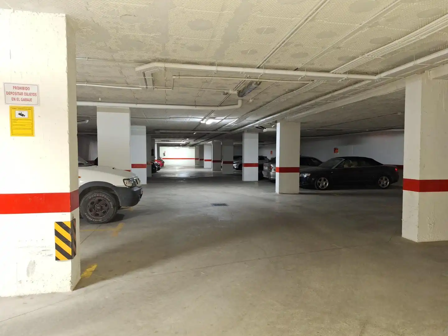 Parking de Piso de alquiler en Espartinas con Aire acondicionado