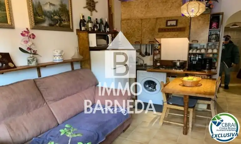Flat for sale in N/A, Muga - Gran Reserva - Badia