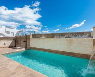 Piscina de Casa o xalet en venda en Orihuela amb Aire condicionat, Terrassa i Piscina