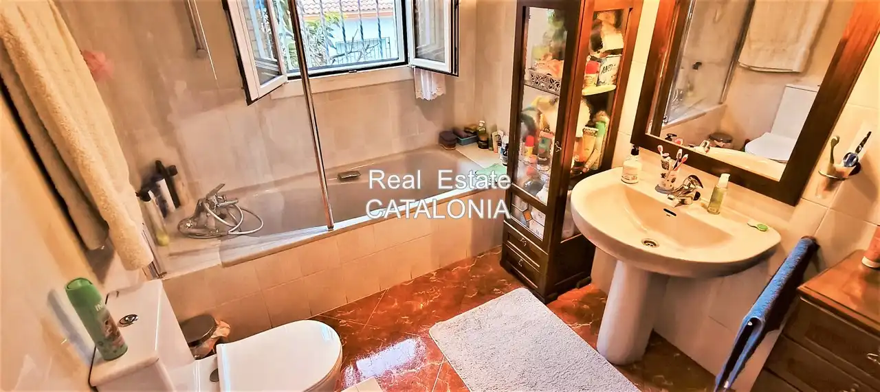 Bany de Casa o xalet en venda en Lloret de Mar amb Calefacció, Jardí privat i Terrassa
