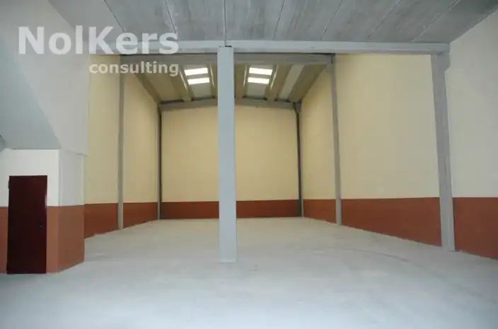 Industrial buildings for rent in Abrera