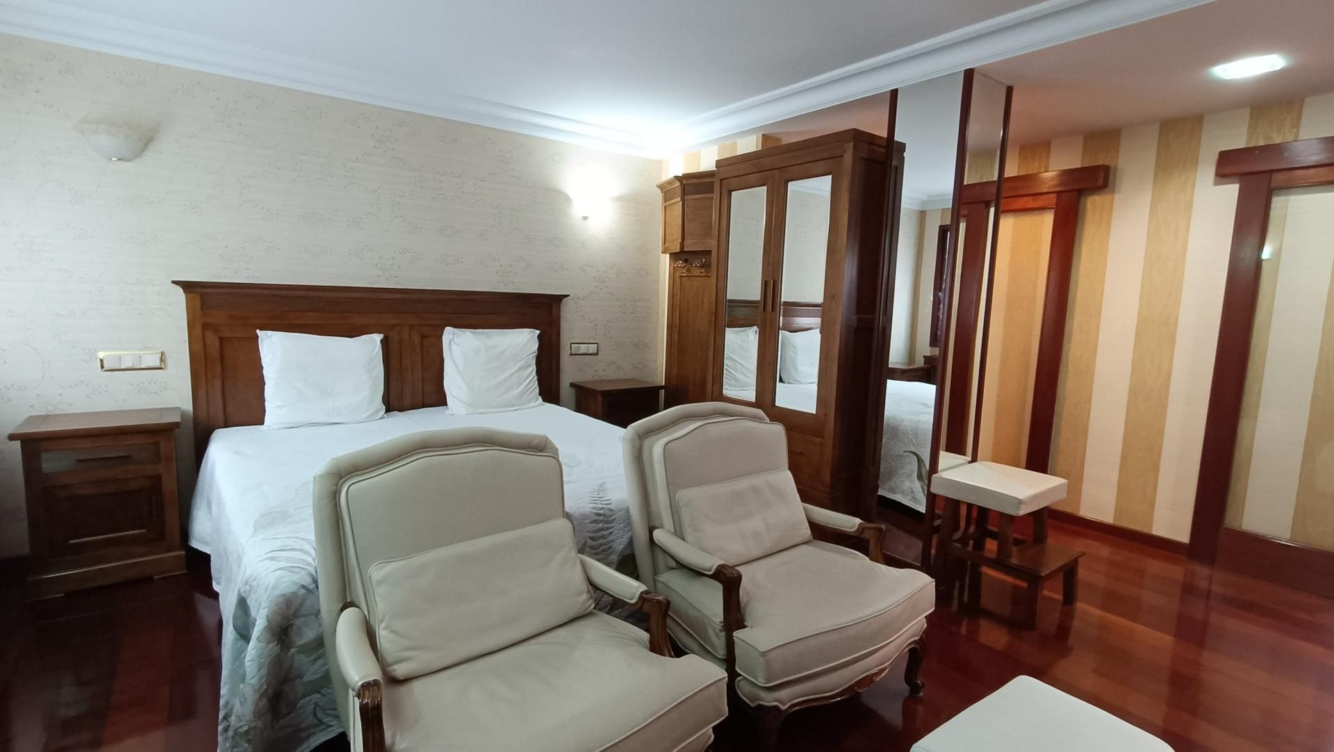 Bedroom of Flat for rent in Langreo  with Heating