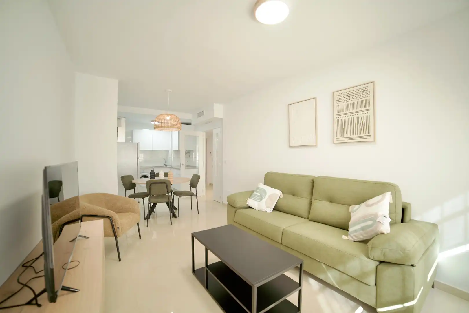 Sala de estar de Apartamento en venta en Águilas con Trastero, Amueblado y Horno