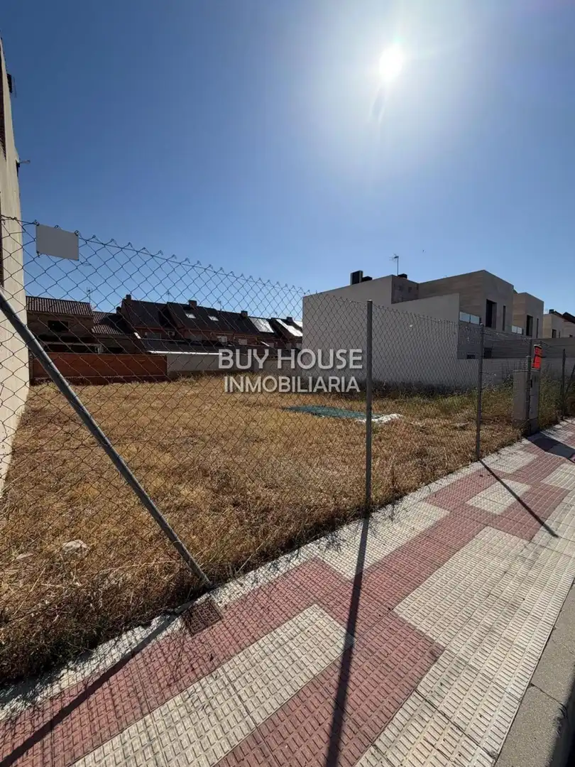 Terreno residencial en venta en Parque Manuel de Vega - Carretera de Ugena, imagen 2